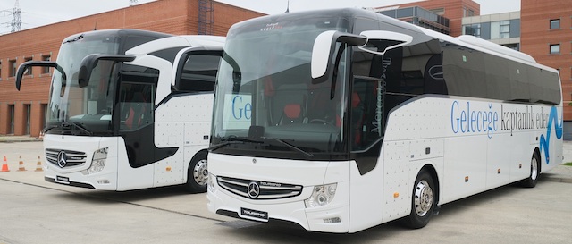 mercedes-benz-turk-travego-ve-tourismodaki-2023-model-yili-donanim-degisikliklerini-tanitti-01.jpg