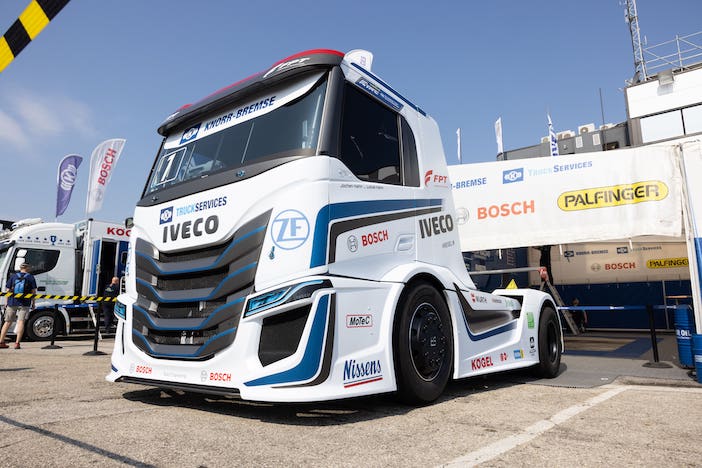 etrc-iveco-etruck.jpg