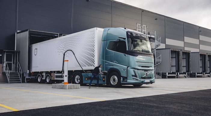 volvo-trucks-200a6526-pr-tif.jpg