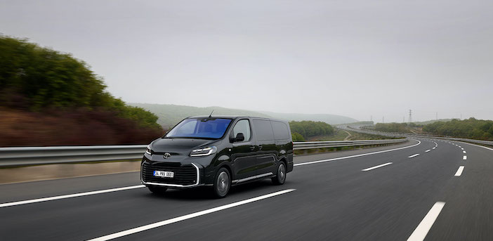 toyota-proace-verso-1.jpg