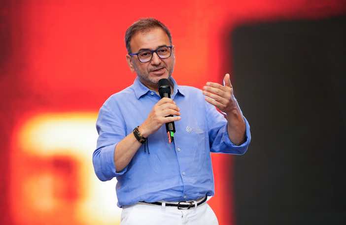 aydin-yumrucal.jpg