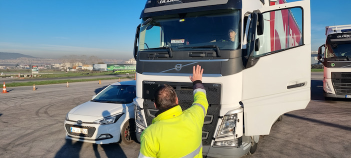 nd-kadin-tir-suruculer-1.jpg