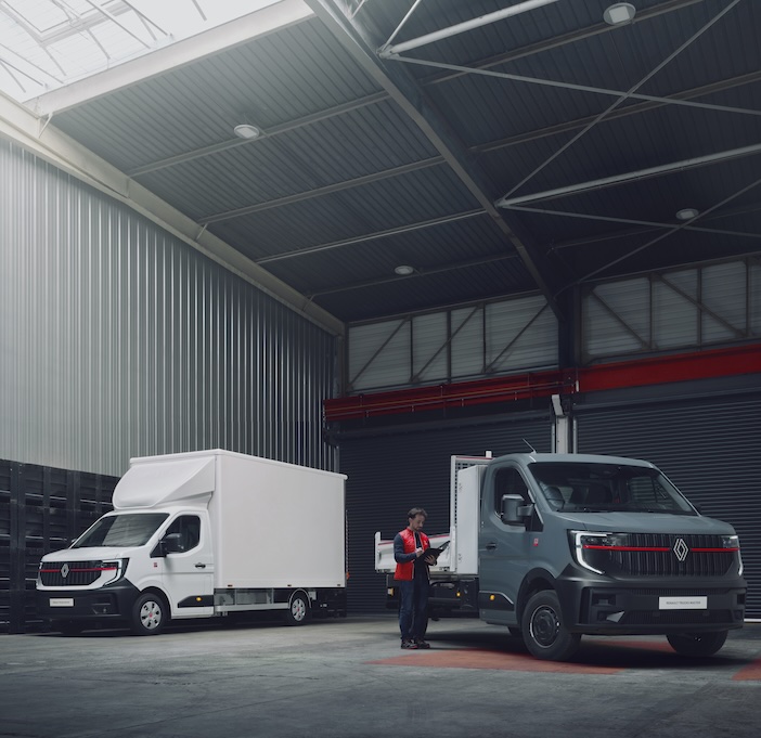 renault-trucks-master-red-edition-go-rsel-3.jpeg