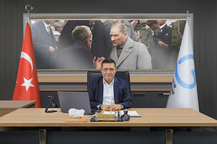 mur-mustafa-boyuer.jpg