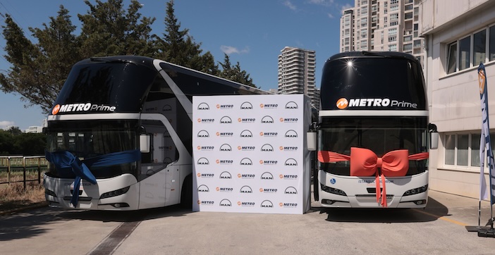metro-turizm-neoplan-skyliner-teslimat-4.jpeg
