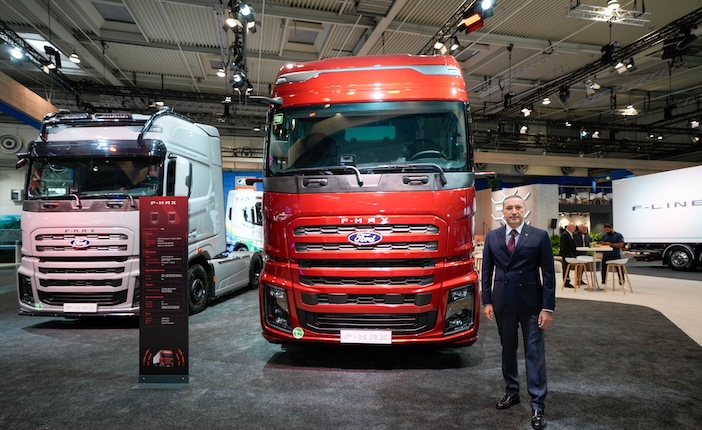 ford-trucks-tan-sorumlu-genel-m-d-r-yard-mc-s-emrah-duman-yeni-f-max.jpeg